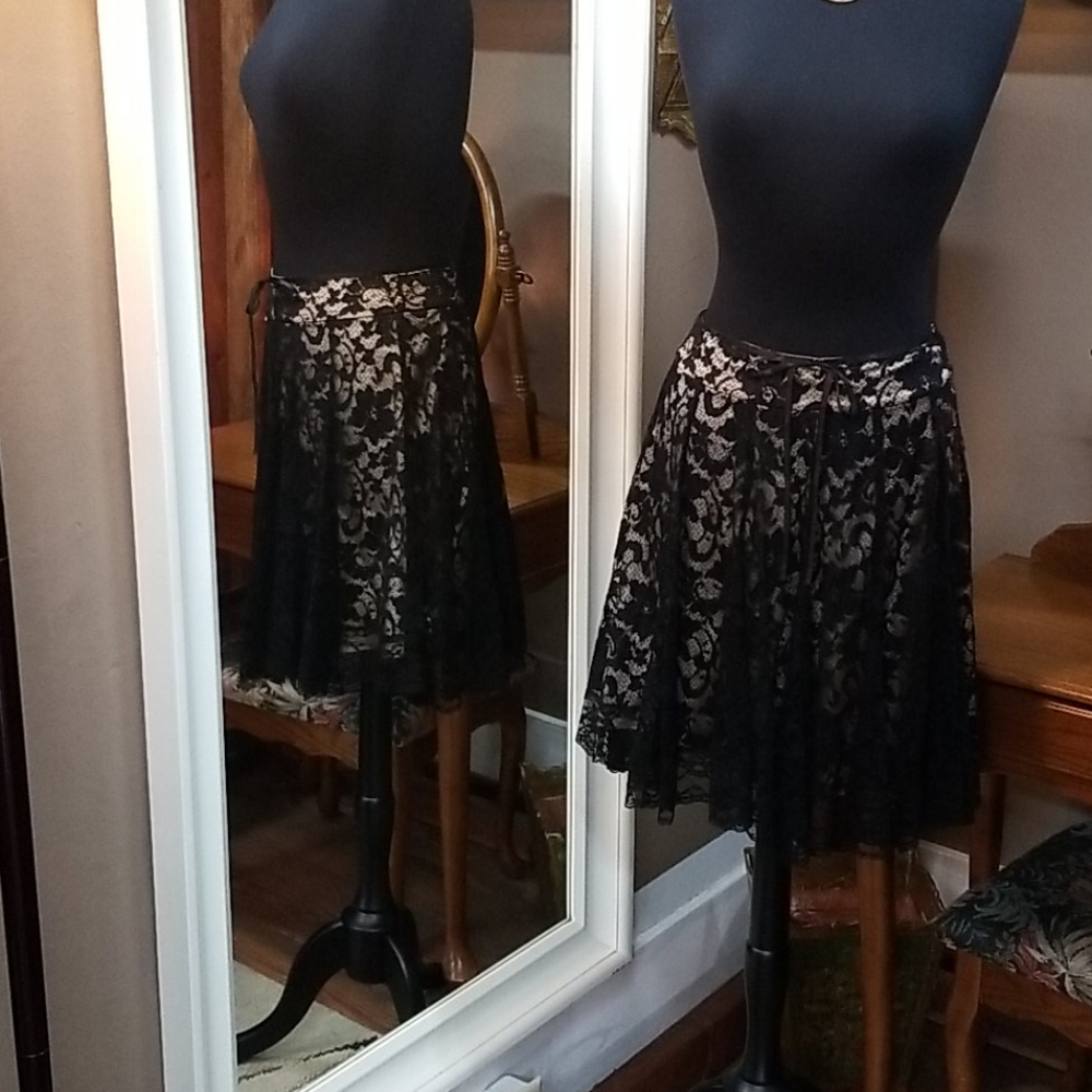 Yank lace midi skirt blk/tan size small